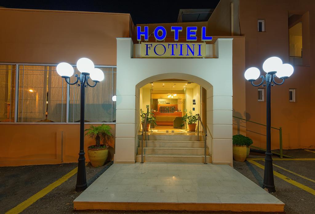 Hotel Fotini Kalamáta Eksteriør bilde